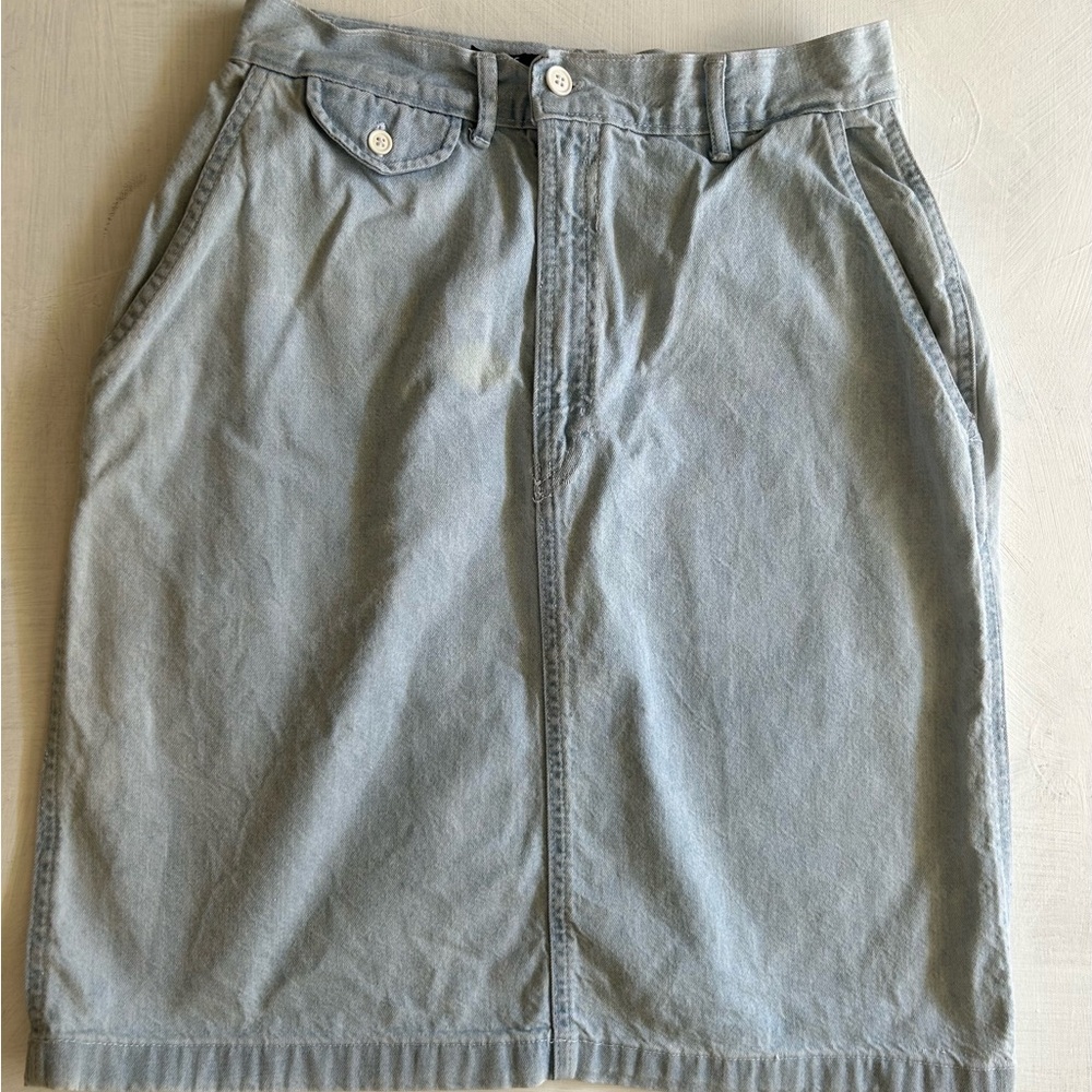 Classic 80s Vintage Wardrobe Staple Ralph Lauren Light Denim Skirt. 10